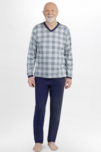 402 pajamas Roman, Martel